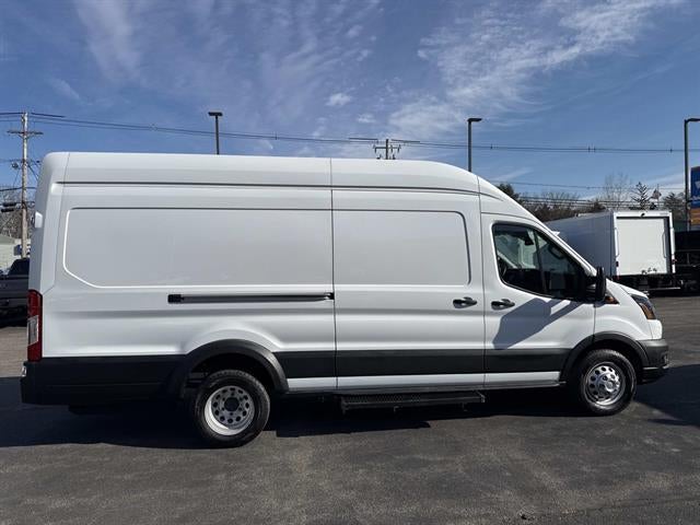 2022 Ford Transit Cargo Van 350 HD 3dr LWB High Roof DRW Extended Cargo Van w/11000 Lb. GVWR