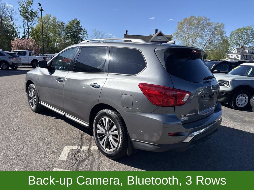 2020 Nissan Pathfinder S