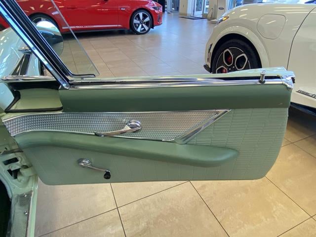 1957 Ford THUNDERBIRD Base