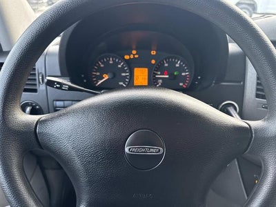 2017 Freightliner SPRINTER 3500 3500 2dr BOX TRUCK