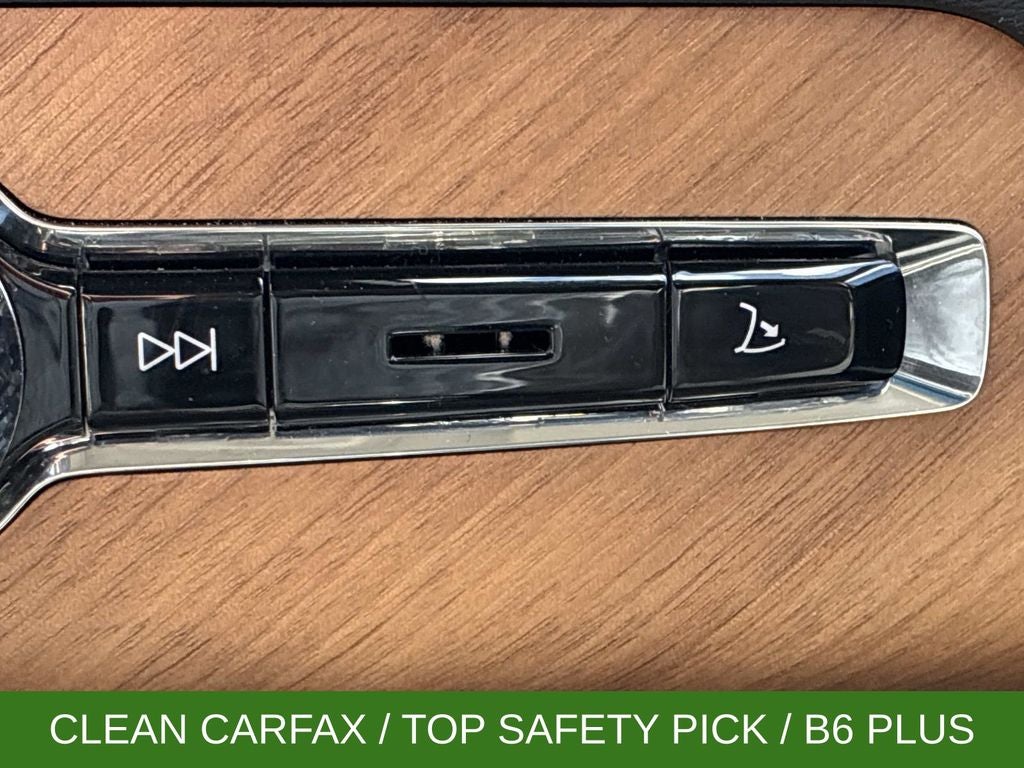 2025 Volvo XC90 B6 Plus 7-Seater