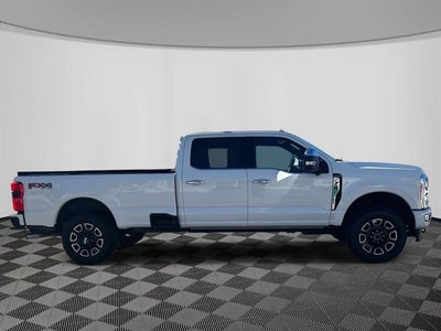 2023 Ford Super Duty F-350 SRW Platinum