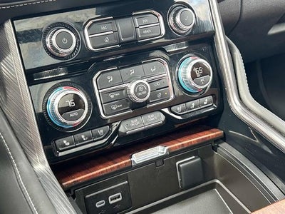 2023 GMC Yukon Denali Ultimate