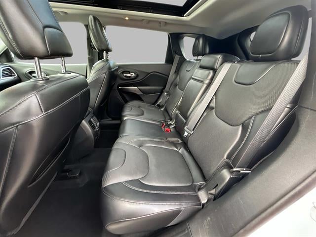 2019 Jeep Cherokee Overland