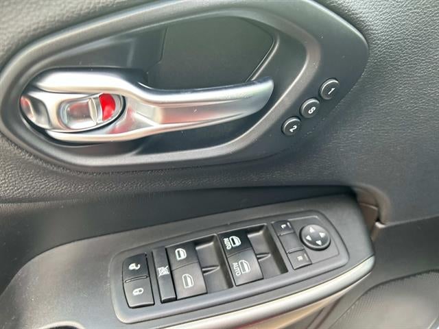 2019 Jeep Cherokee Overland