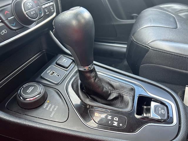 2019 Jeep Cherokee Overland