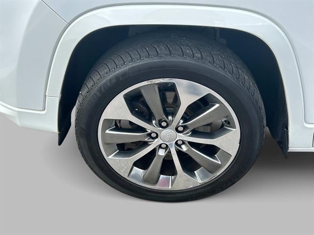 2019 Jeep Cherokee Overland