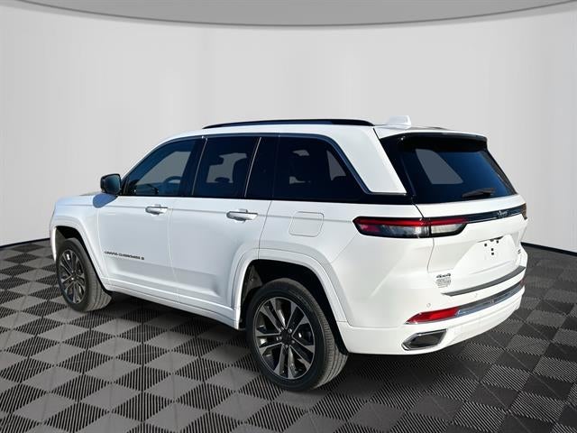 2022 Jeep Grand Cherokee Overland