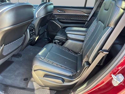 2022 Jeep Grand Cherokee L Summit