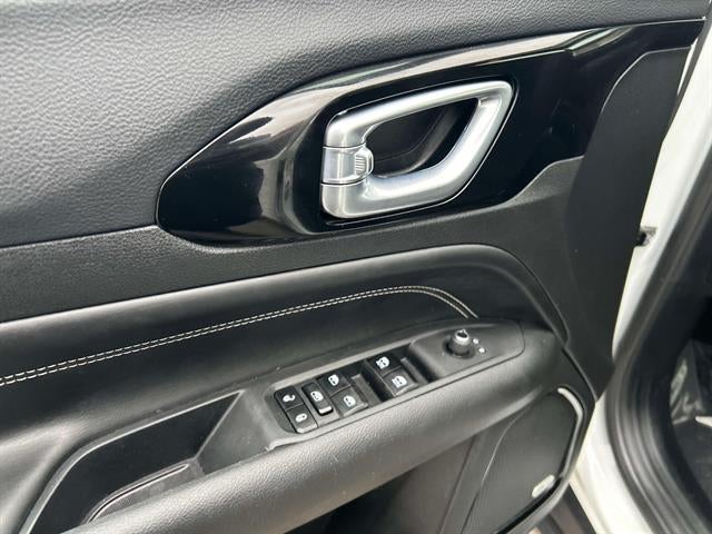 2023 Jeep Compass Altitude