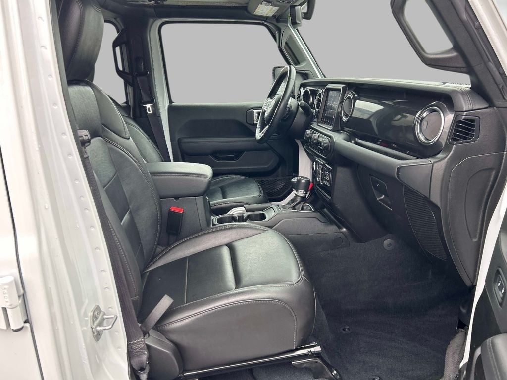 2022 Jeep Wrangler Unlimited Sahara Altitude