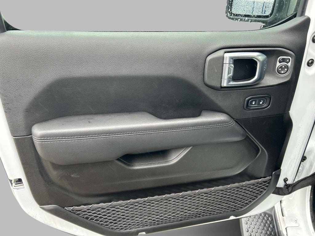2022 Jeep Wrangler Unlimited Sahara Altitude