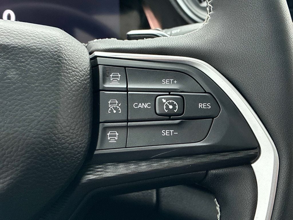 2025 Jeep Grand Cherokee Laredo X