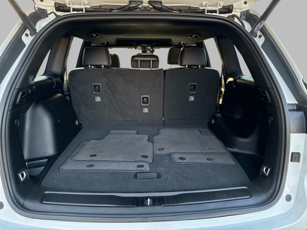 2022 Jeep Grand Cherokee Altitude