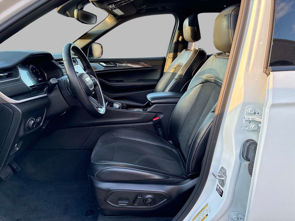 2022 Jeep Grand Cherokee Altitude