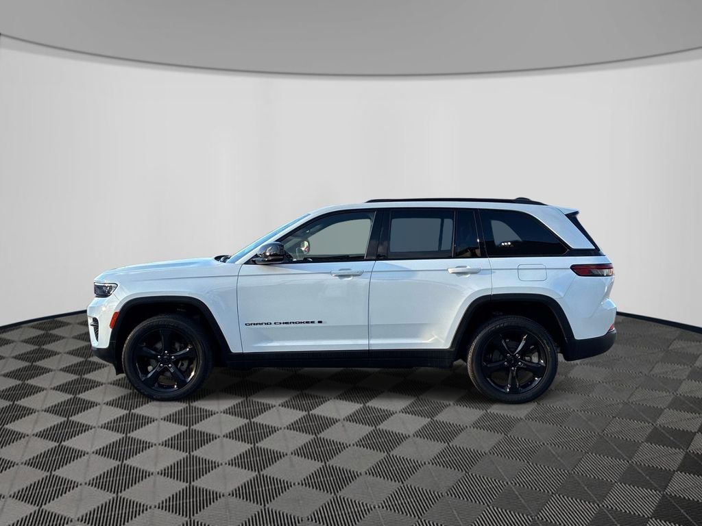 2022 Jeep Grand Cherokee Altitude