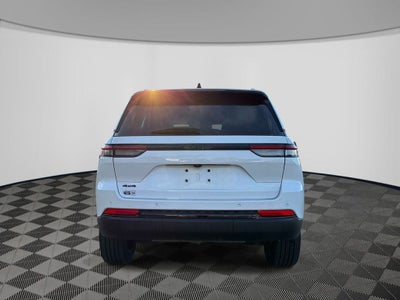 2022 Jeep Grand Cherokee Altitude