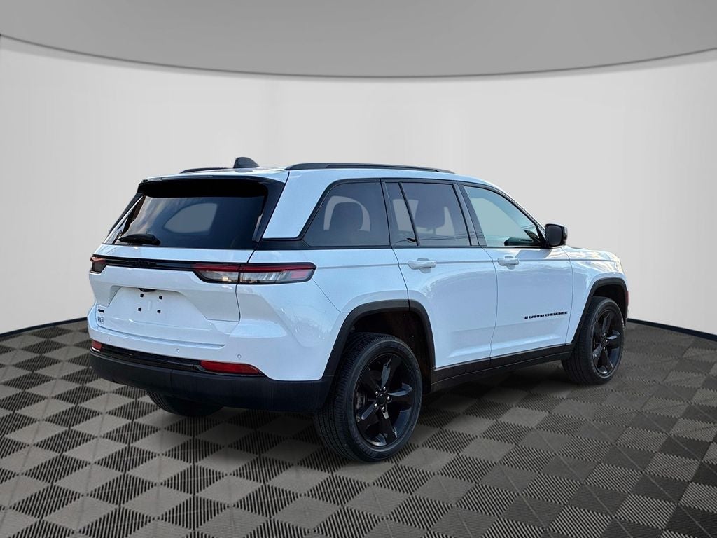 2022 Jeep Grand Cherokee Altitude