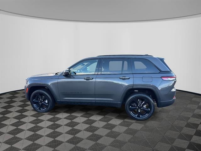 2022 Jeep Grand Cherokee Altitude