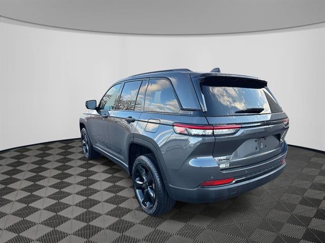 2022 Jeep Grand Cherokee Altitude