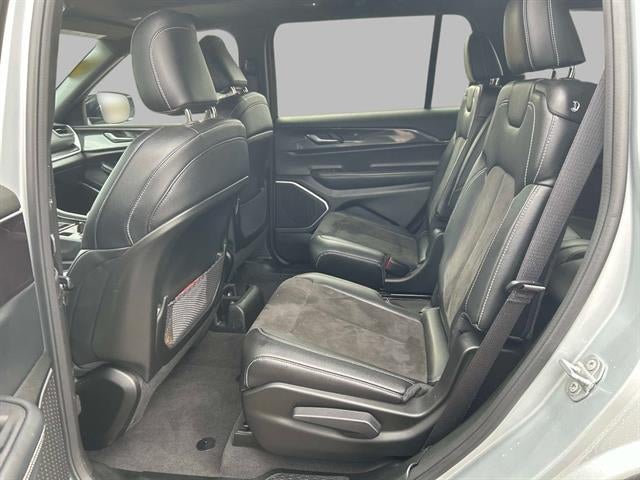 2022 Jeep Grand Cherokee L Altitude