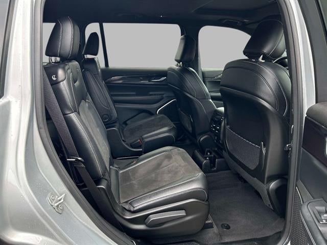 2022 Jeep Grand Cherokee L Altitude