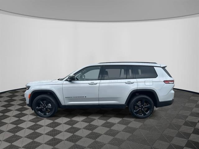2022 Jeep Grand Cherokee L Altitude