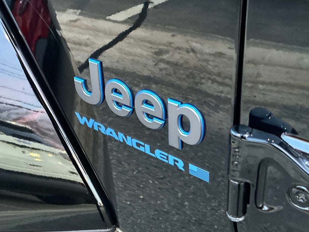 2025 Jeep Wrangler Sahara 4xe