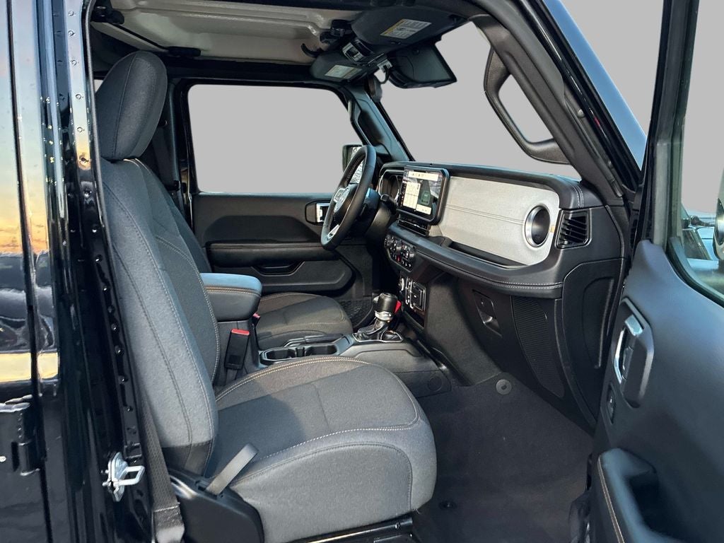 2025 Jeep Wrangler Sahara 4xe