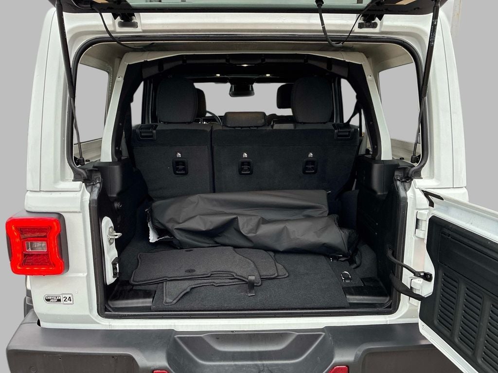 2025 Jeep Wrangler Sahara 4xe