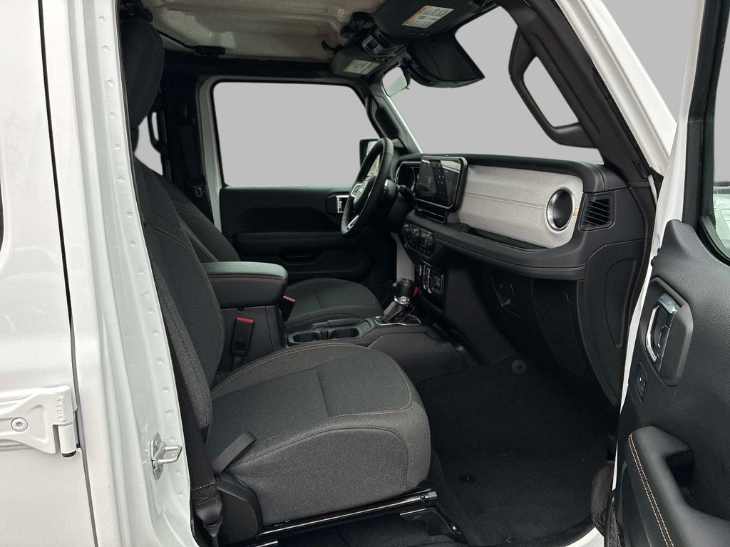 2025 Jeep Wrangler Sahara 4xe