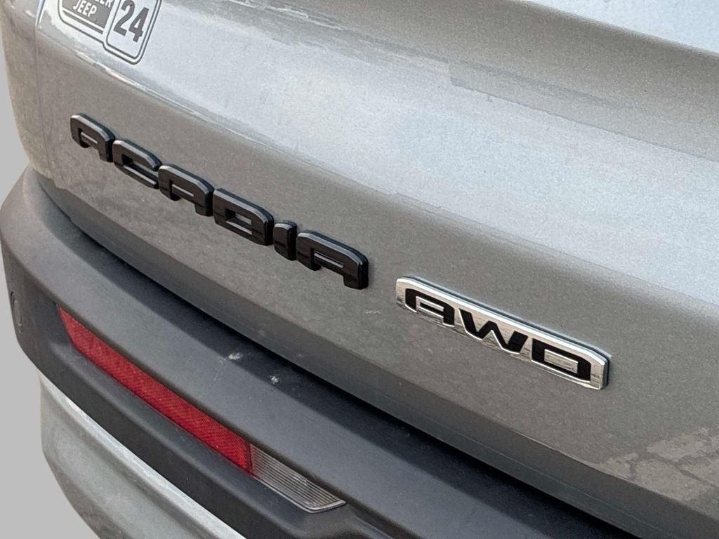 2025 GMC Acadia Elevation