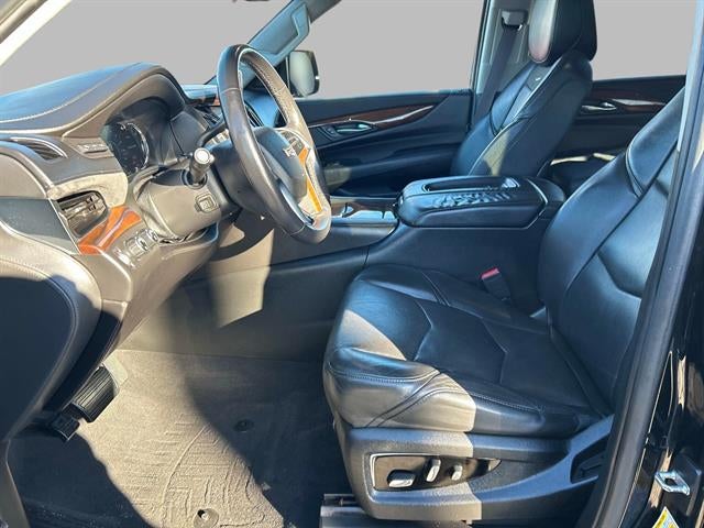 2017 Cadillac Escalade ESV Luxury