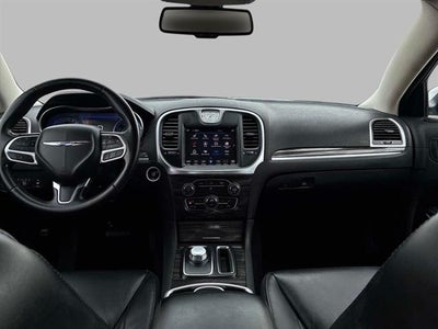 2019 Chrysler 300 Touring L