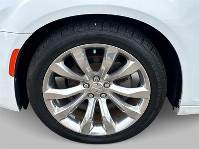 2019 Chrysler 300 Touring L