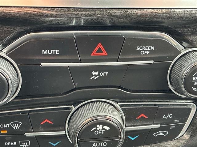 2019 Chrysler 300 Touring L