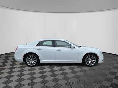 2019 Chrysler 300 Touring L