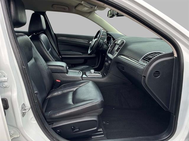 2019 Chrysler 300 Touring L