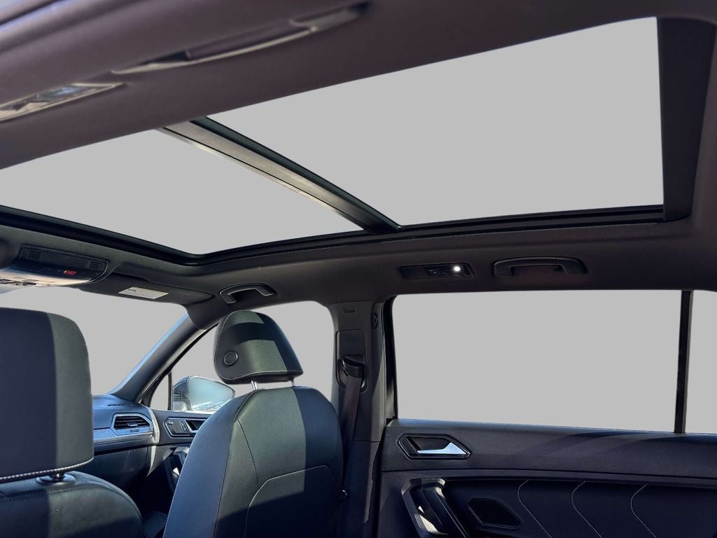 2023 Volkswagen Tiguan 2.0T SEL R-Line
