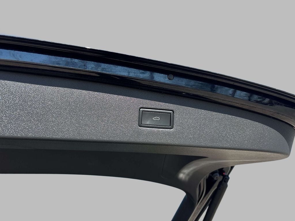2023 Volkswagen Tiguan 2.0T SEL R-Line