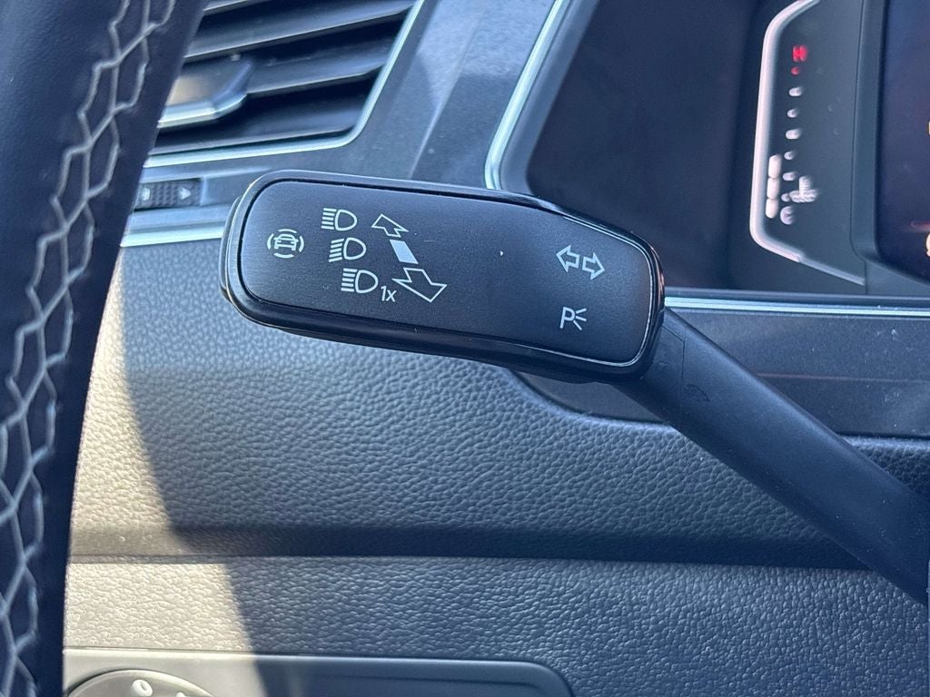 2023 Volkswagen Tiguan 2.0T SEL R-Line