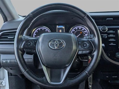 2020 Toyota Camry SE