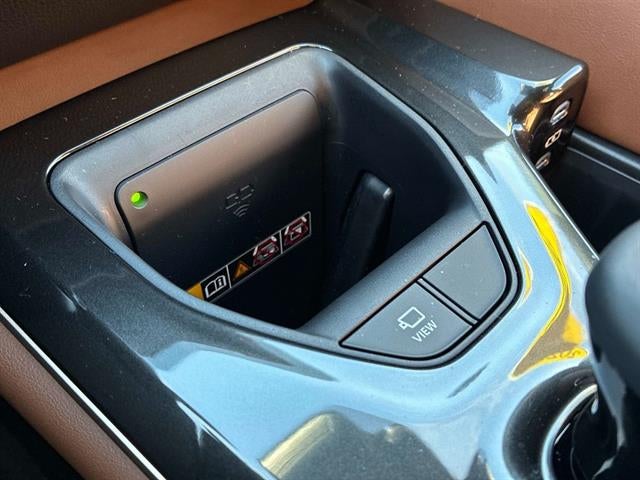 2025 Toyota Crown Signia Limited