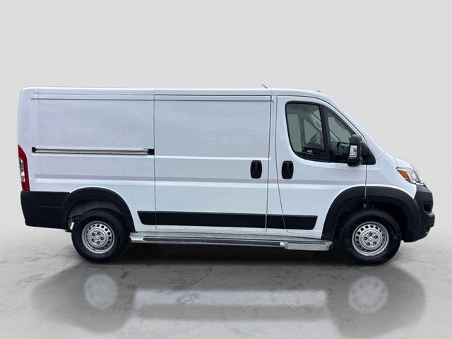 2025 RAM ProMaster 2500 Base 136 WB