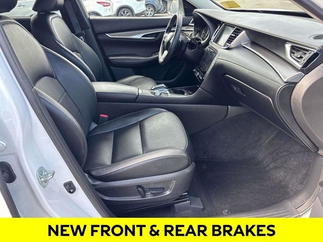 2023 INFINITI QX50 LUXE