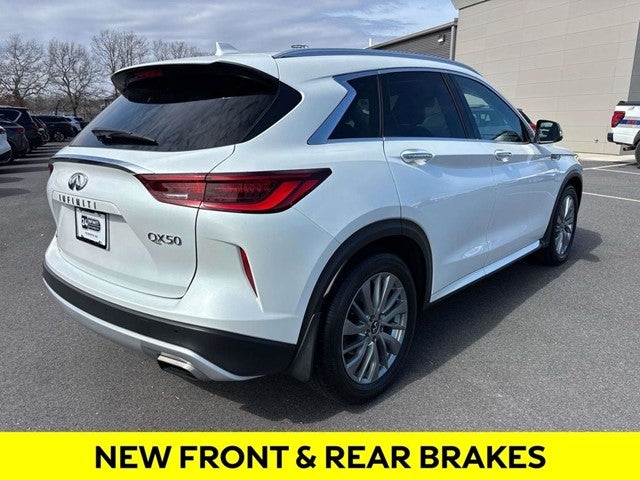 2023 INFINITI QX50 LUXE