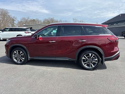 2023 INFINITI QX60 LUXE