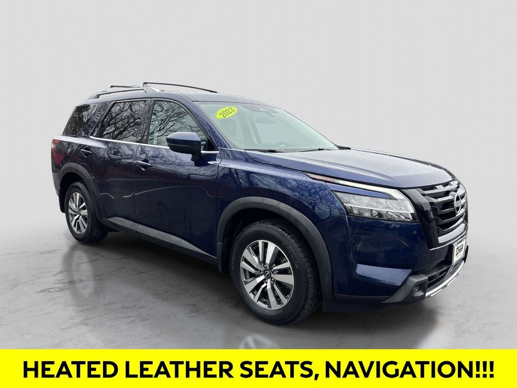 2023 Nissan Pathfinder SL