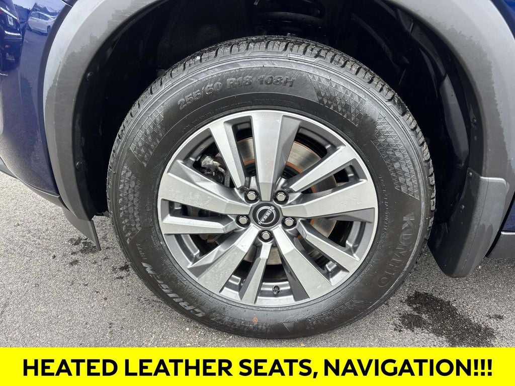 2023 Nissan Pathfinder SL