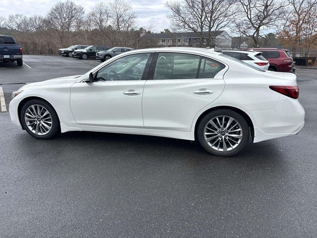 2023 INFINITI Q50 LUXE